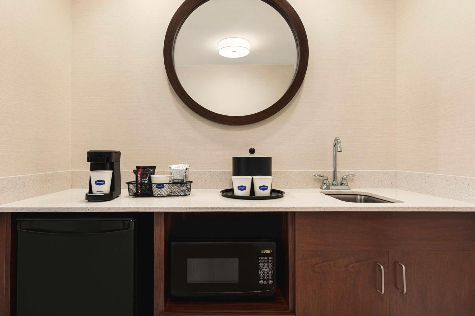 Hampton Inn & Suites Pittsburgh Waterfront West Homestead Extérieur photo