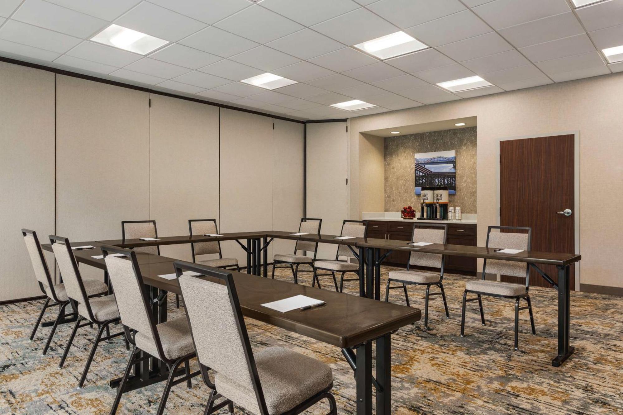 Hampton Inn & Suites Pittsburgh Waterfront West Homestead Extérieur photo