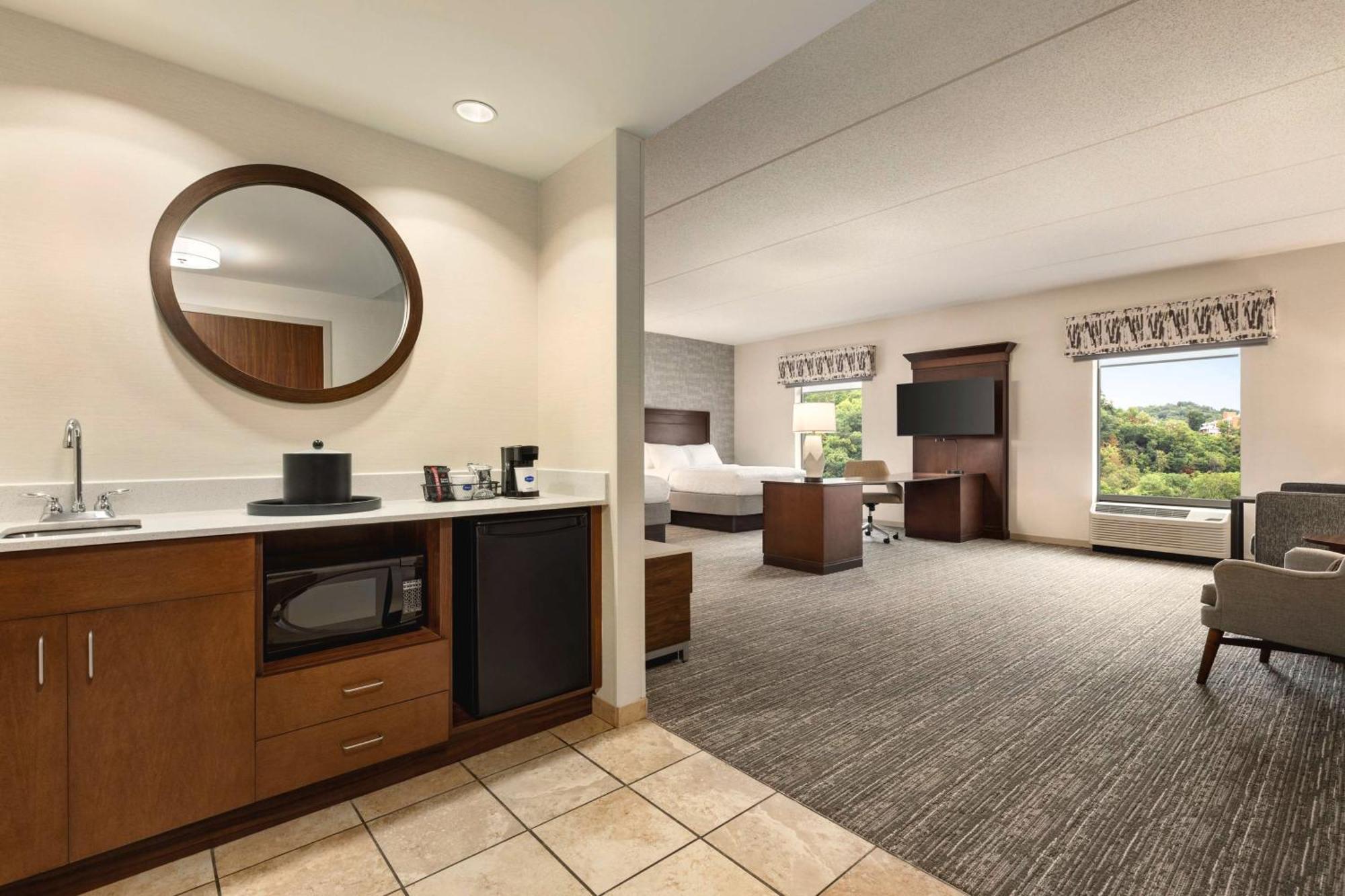 Hampton Inn & Suites Pittsburgh Waterfront West Homestead Extérieur photo