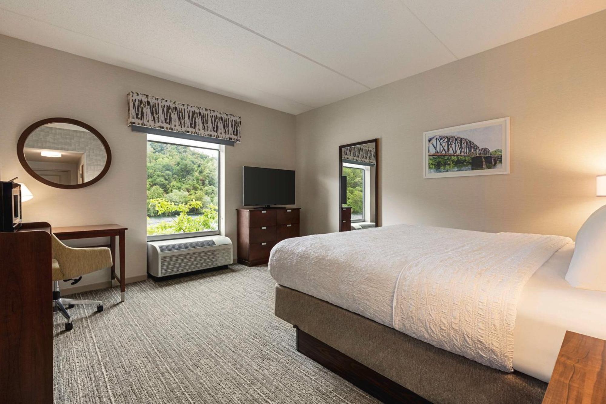 Hampton Inn & Suites Pittsburgh Waterfront West Homestead Extérieur photo
